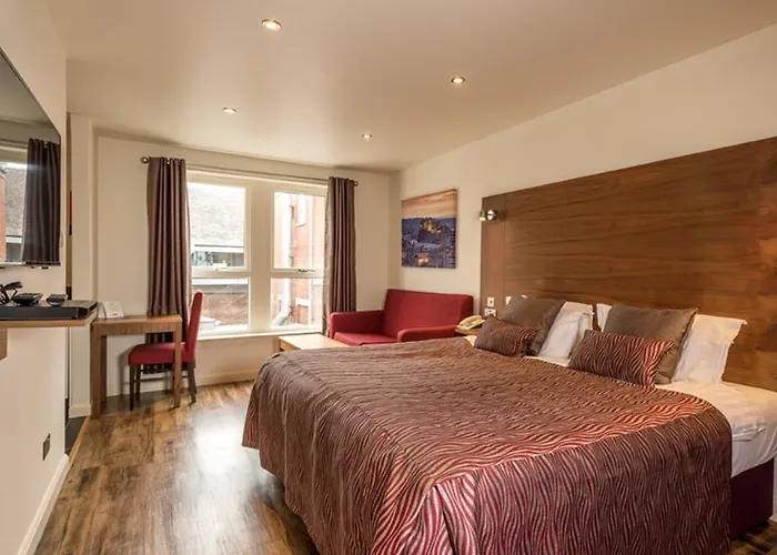 Holyrood Lägenhetshotell 4*