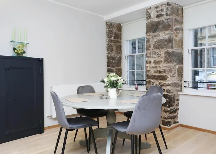 Joivy Beautiful 2 Bed Flat On The Royal Mile Apartament *