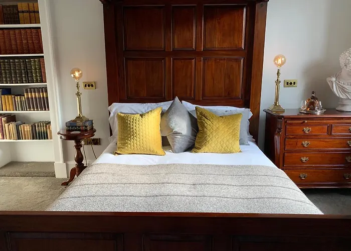 梅菲尔德23号酒店