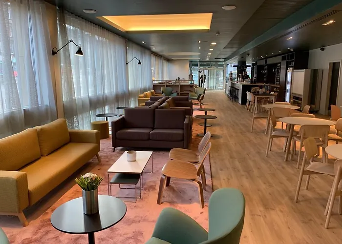 Edinburgh Central Accommodation Эдинбург