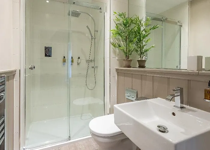 No1 - George Iv Bridge