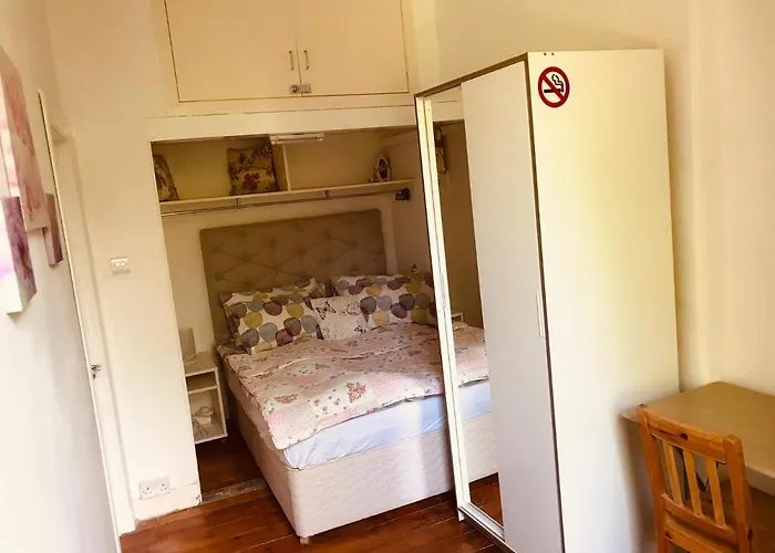 Centre Escape With Private Garden Apartment