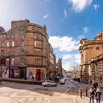 Bank St Royal Mile Апартаменты