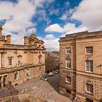 Bank St Royal Mile *