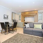 Joivy Modern And Airy Flat On The Historic Royal Mile *