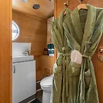 船上ホテル - Houseboats 4*