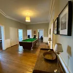 Grand City Apartment In Stockbridge Area Apartment