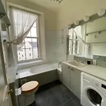Grand City Apartment In Stockbridge Area Edinburgh