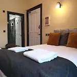 Lower Gilmore Place * Εδιμβούργο