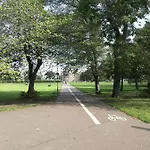 公寓 Fringe Base With Garden Near The Meadows