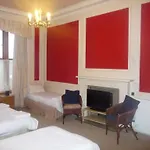 בית הארחה Minto House 3*