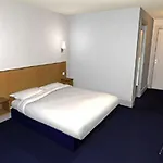 Travelodge Queen Street Hotel