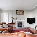Drylaw House, Grade A Listed Mansion Near Centre * Edimburgo