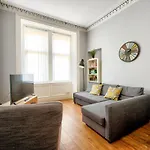 Modern Sleeps 6