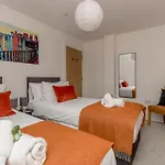 Apartman Designer Urban Apartment With City Terrace *