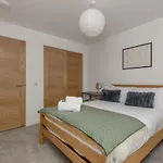 Designer Urban Apartment With City Terrace *