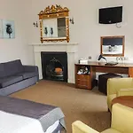 The Salisbury Edinburgh