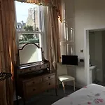 בית הארחה Dorstan House 3*