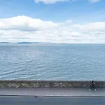 公寓 Stunning Flat With Sea View And Parking - Pass The Keys *