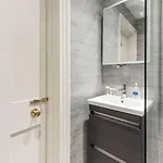 Stunning 3 Bedroom Flat In Bruntsfield * Edinburgh