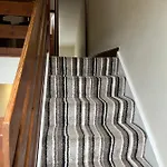 4 Bed Near Airport Дом отдыха Эдинбург