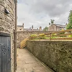 Vakantiehuis Superb 3beds House In Chic Area Of The Centre - Pass The Keys Edinburgh