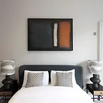 Апартаменты Dragon Luxury Serviced At Alva Street Эдинбург