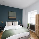 Dragon Luxury Serviced At Alva Street Апартаменты *