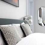 Apartment Dragon Luxury Serviced At Alva Street Edinburgh