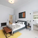 Apartment Dragon Luxury Serviced At Alva Street *