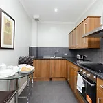 Altido West Nicolson Street * אדינבורו