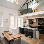 Lejlighed 2bd Loft Style - - Free Parking - Pass The Keys Edinburgh