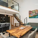 2bd Loft Style - - Free Parking - Pass The Keys Lejlighed *