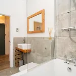 2bd Loft Style - - Free Parking - Pass The Keys * Edinburgh