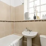 2 Bedroom Royal Mile *