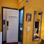 The - No 8 إدنبرة