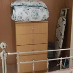 Modern, Centre 1 Bed, Ground Floor 아파트 에든버러