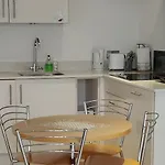 Modern, Centre 1 Bed, Ground Floor
