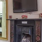 Apartman Beautiful 2 Bed 2 Bath Flat Overlooking Meadows Park *