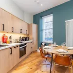 Royal 2bed Center *
