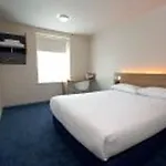 Travelodge Cameron Toll Отель