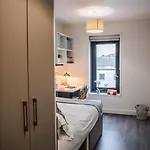 For Students Only - Mcdonald Road In Apartment