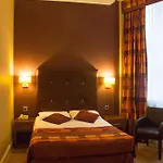 弗雷德里克大楼酒店 4*