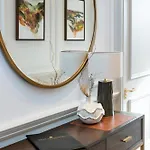 Righ Residences - George Street 4*