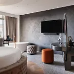 W Hotell