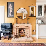 The Holyrood Park Hideaway Is A Lush & Arty 2 Double Bed