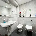 2br Flat Historic Centre Sleeps 5