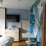 Проживание в семье The Retreat Edinburgh, 2-minute Walk To Bus Stop Эдинбург