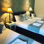 雅顿里宾馆
