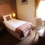 The Salisbury Edinburgh